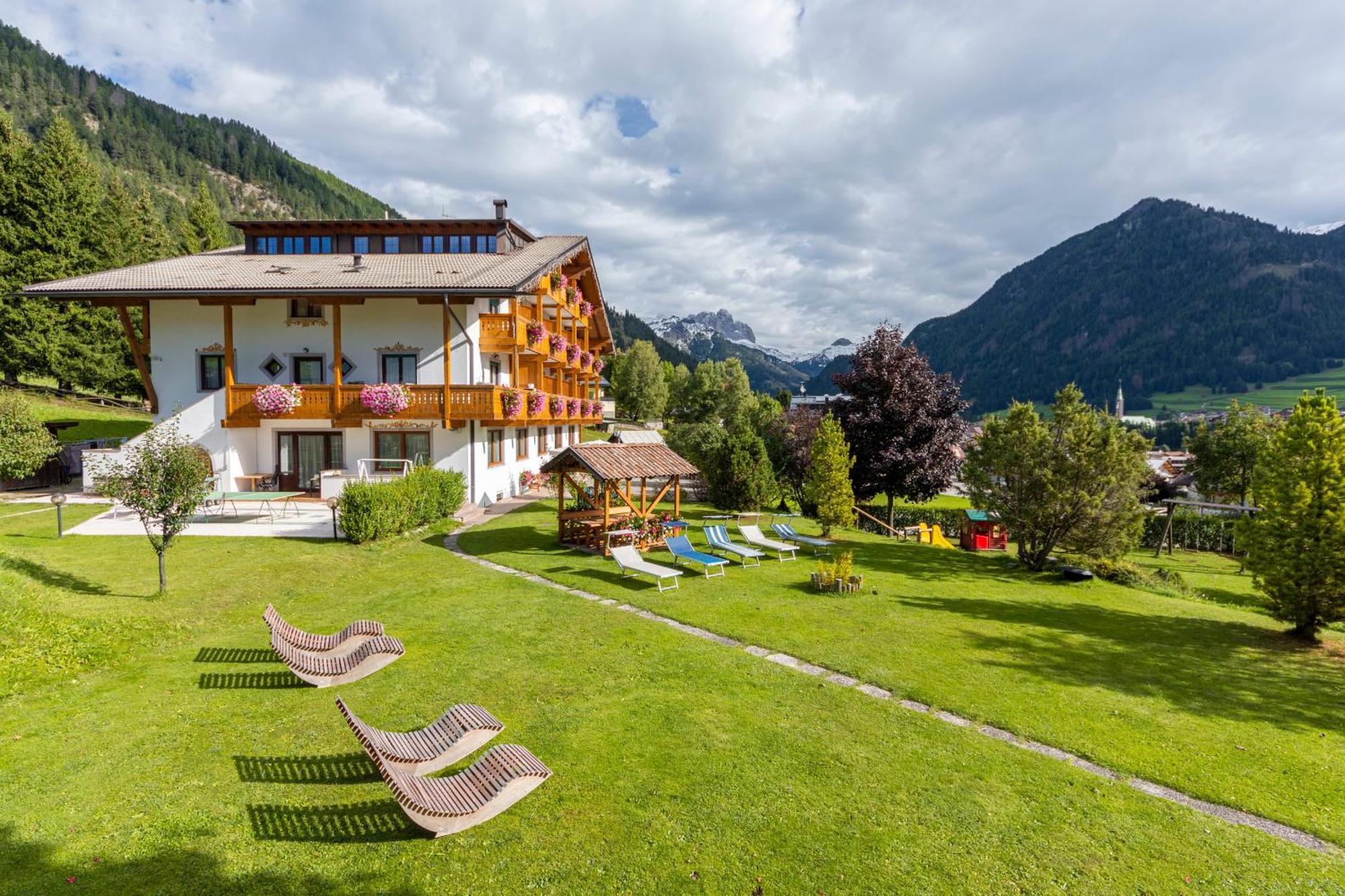 Villa Gemmy Pozza di Fassa Extérieur photo